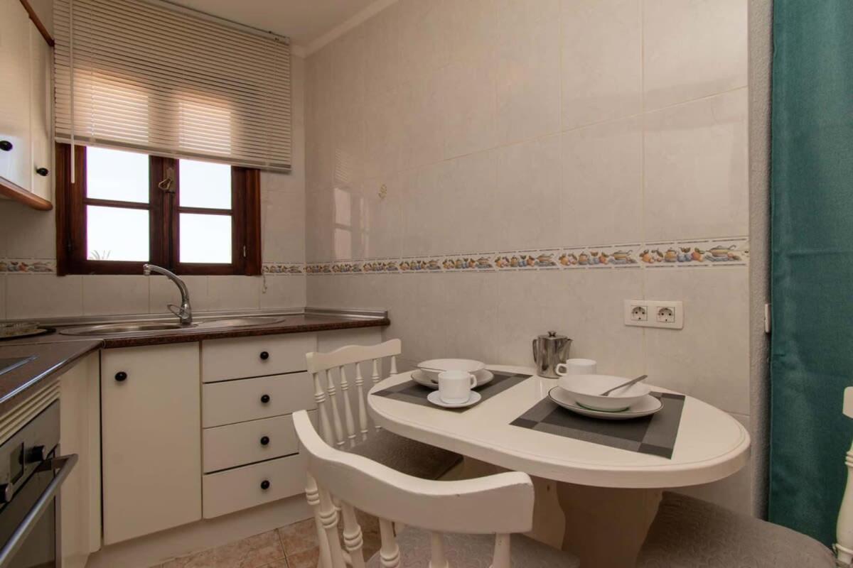 Parque Santiago II 269 - Studio With Sea And Pool Views Плая де лас Америкас Екстериор снимка
