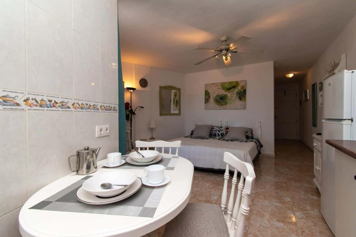 Parque Santiago II 269 - Studio With Sea And Pool Views Плая де лас Америкас Екстериор снимка
