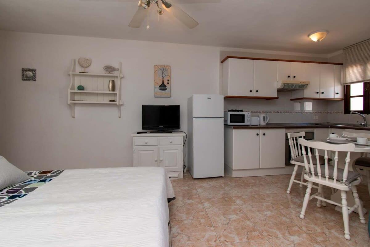 Parque Santiago II 269 - Studio With Sea And Pool Views Плая де лас Америкас Екстериор снимка